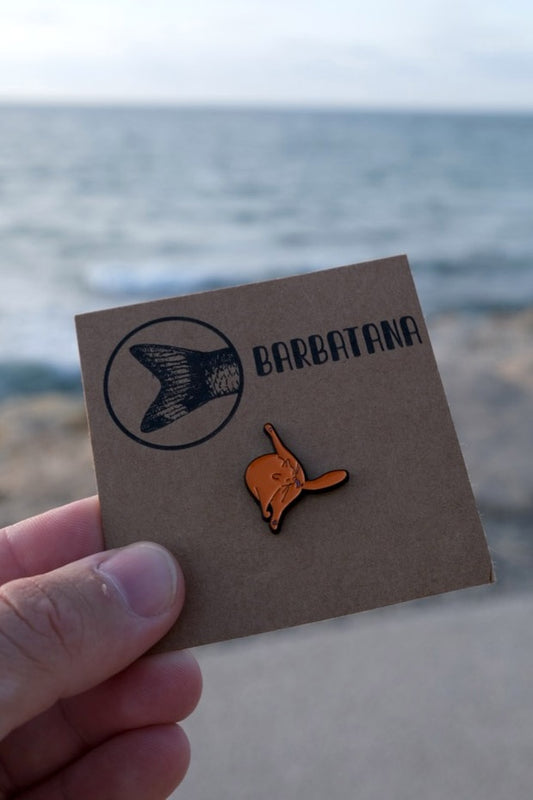 Cat pin